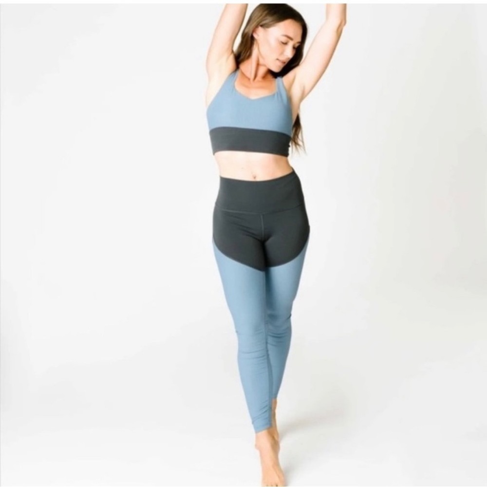 ZYIA Active Storm Parallel Luxe Blue Ribbed Ruched Leggings Size 14/16